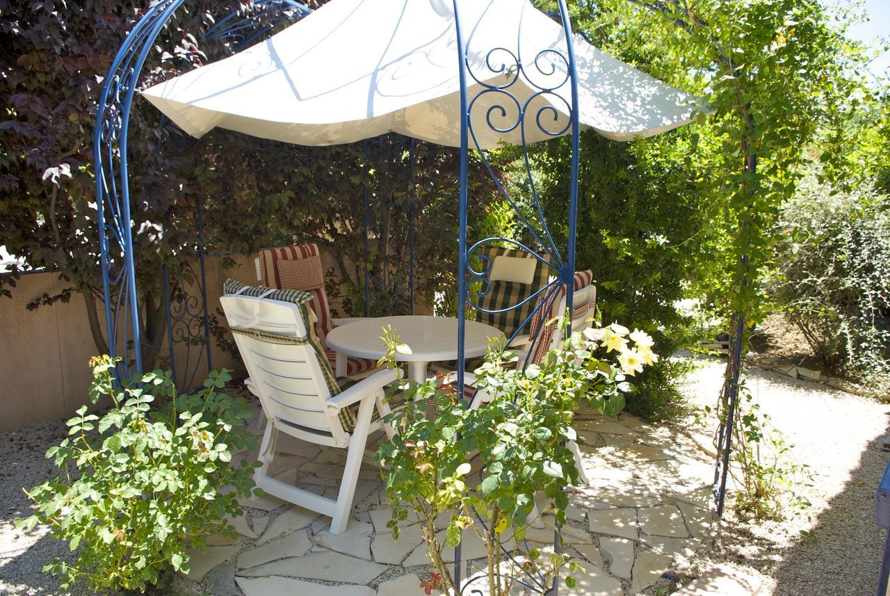 Pierrevert B&B Villa Viva Vitale מראה חיצוני תמונה